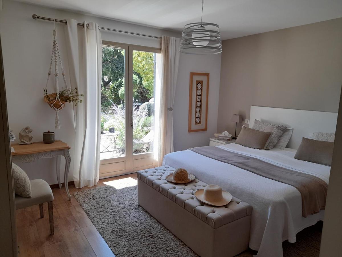 Bed and Breakfast La Mathilde Вильнёв-ле-Авиньон Экстерьер фото